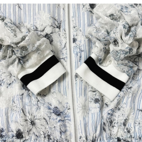 Chelsea And Walker Tamara Silk Bomber Jacket Gathered Sleeves White Blue Print - Picture 13 of 16